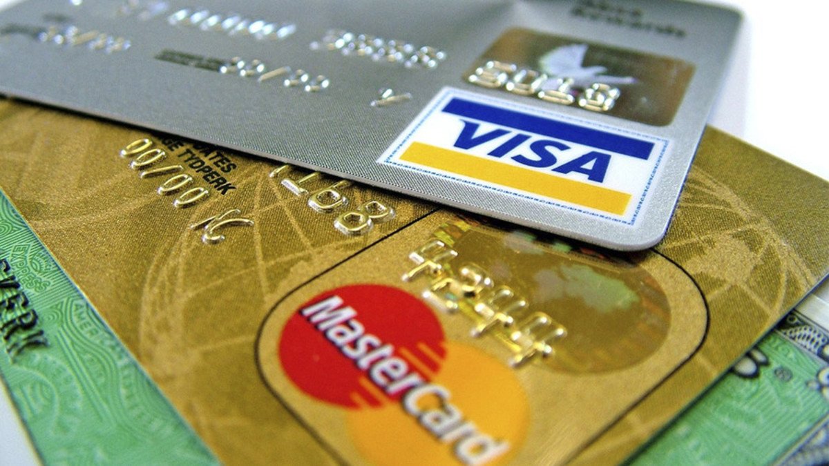 Does Cancelling a Credit Card Hurt Your Credit Score? It Might.